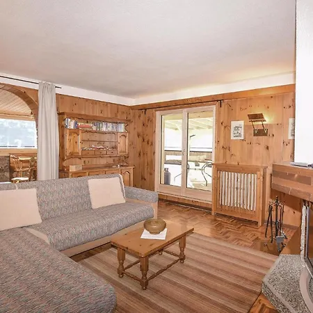 Three-bedroom In Appartamento Teglio