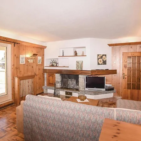 Three-bedroom In Appartamento