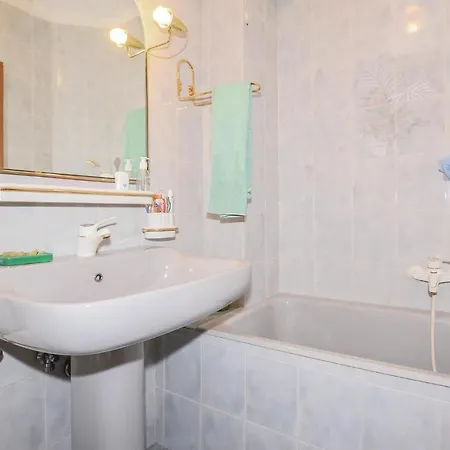 Appartamento Three-bedroom In Teglio